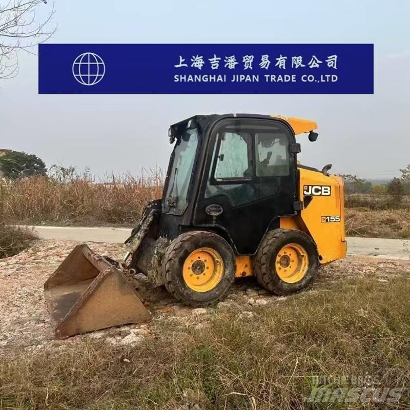 JCB 155 Smykem řízené nakladače