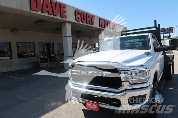 RAM 3500 HD Valníky/Sklápěcí bočnice