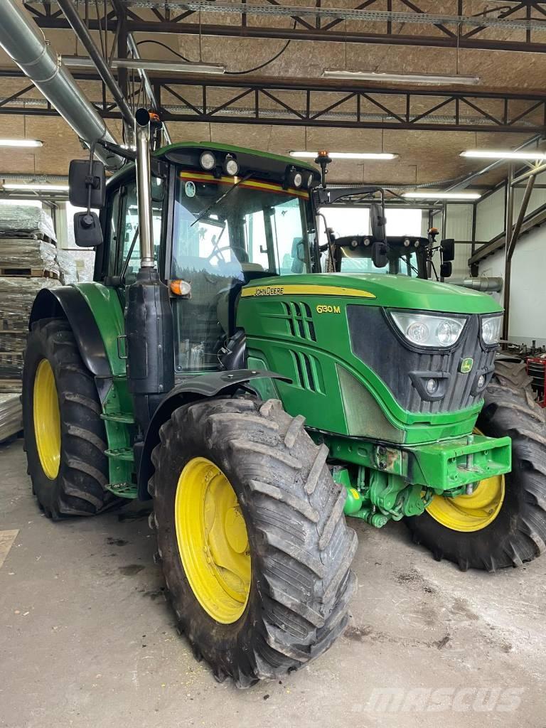 John Deere 6130 M Traktory