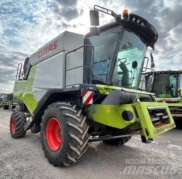 CLAAS TRION 520 Sklízecí mlátičky
