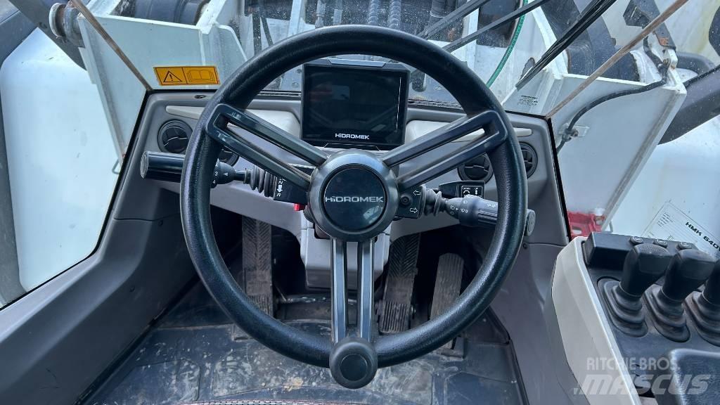 Hidromek HMK 640 WL Kolové dozery