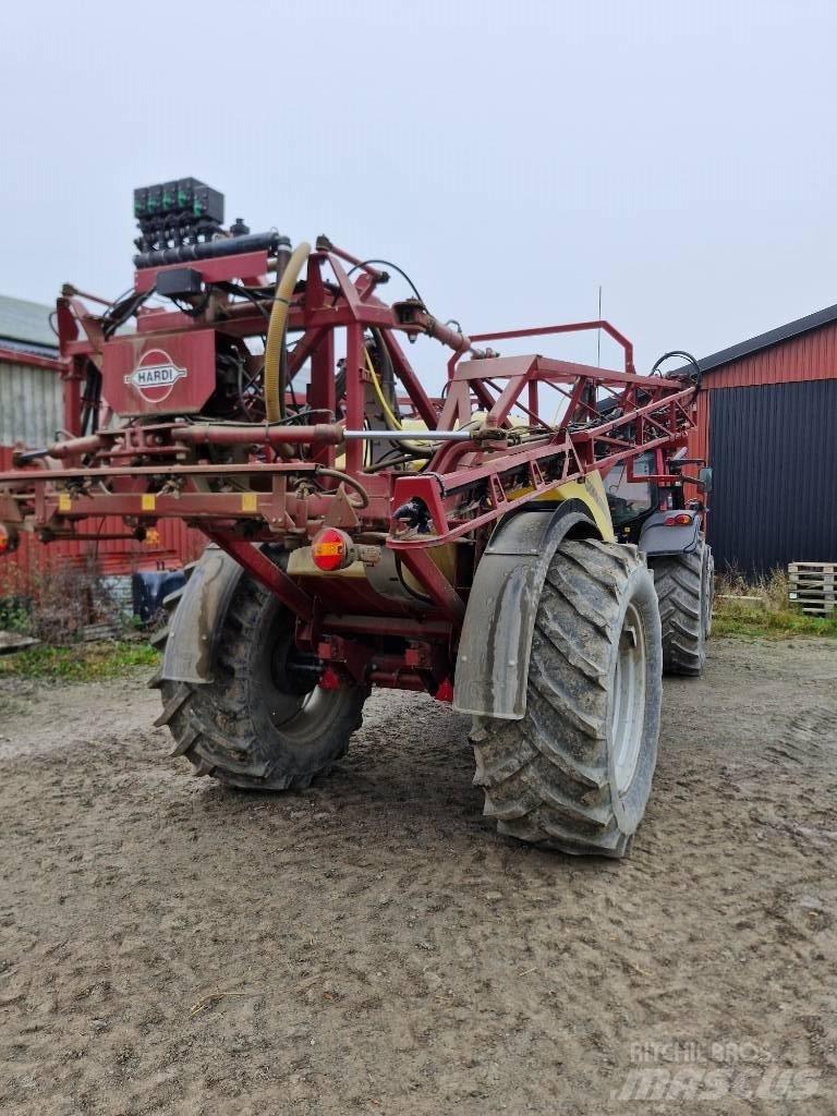 Hardi Commander 3200 Tažené postřikovače