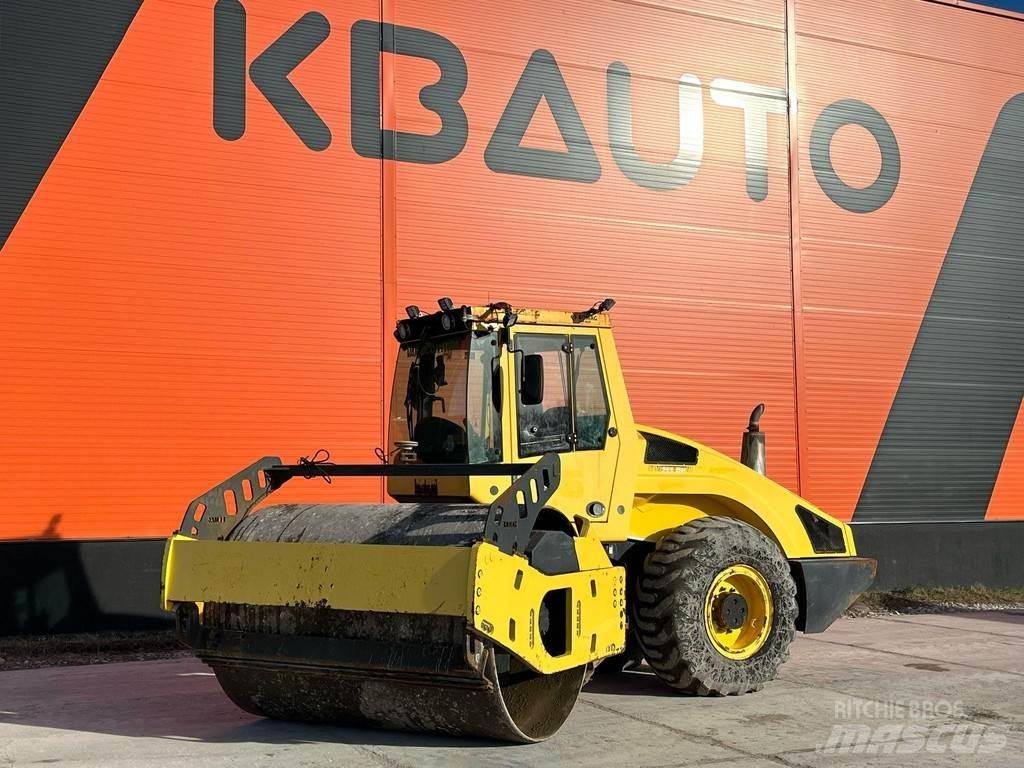 Bomag BW 213 DH Tahačové válce