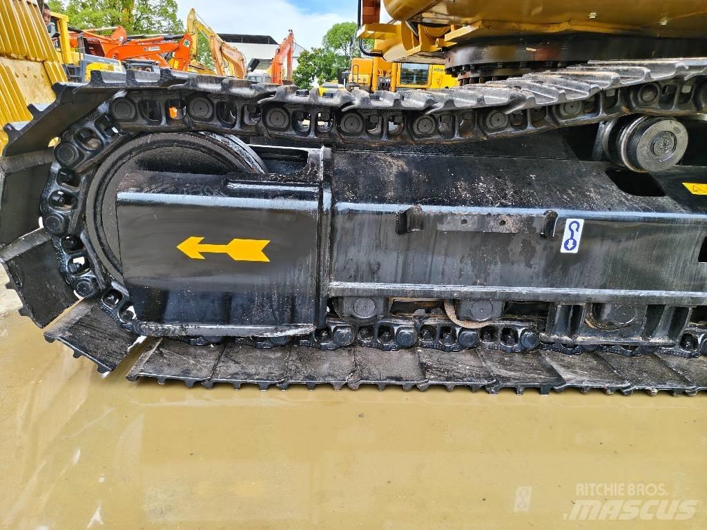CAT 330 D2 L Pásová rýpadla
