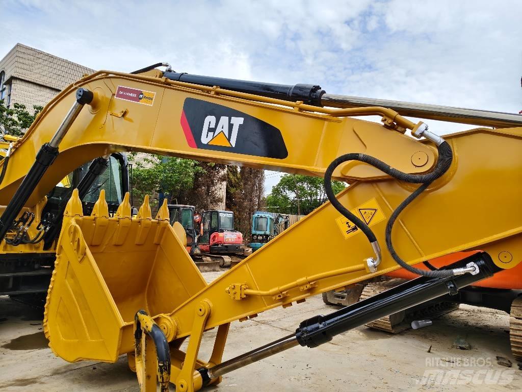 CAT 330 D2 L Pásová rýpadla