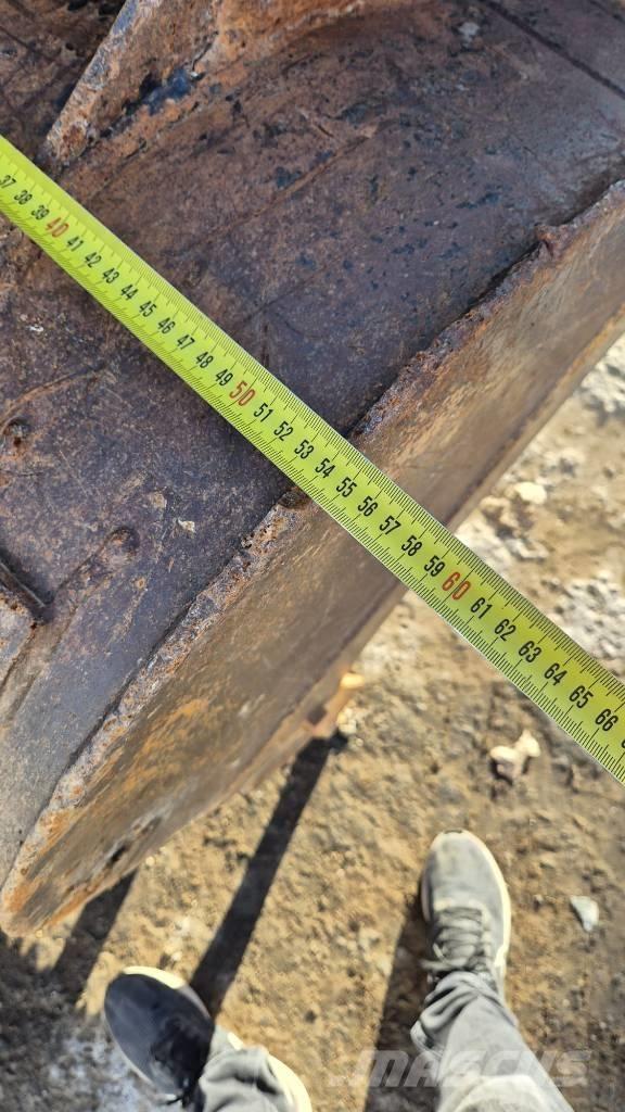 Takeuchi TB 280 FR Midi rýpadla 7t - 12t