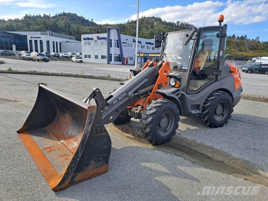 Hitachi ZW 75 Kolové nakladače