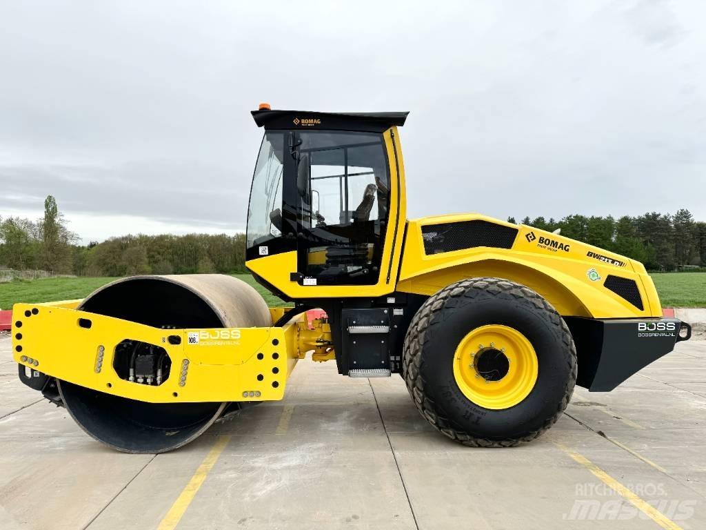 Bomag BW213D-5 Tahačové válce