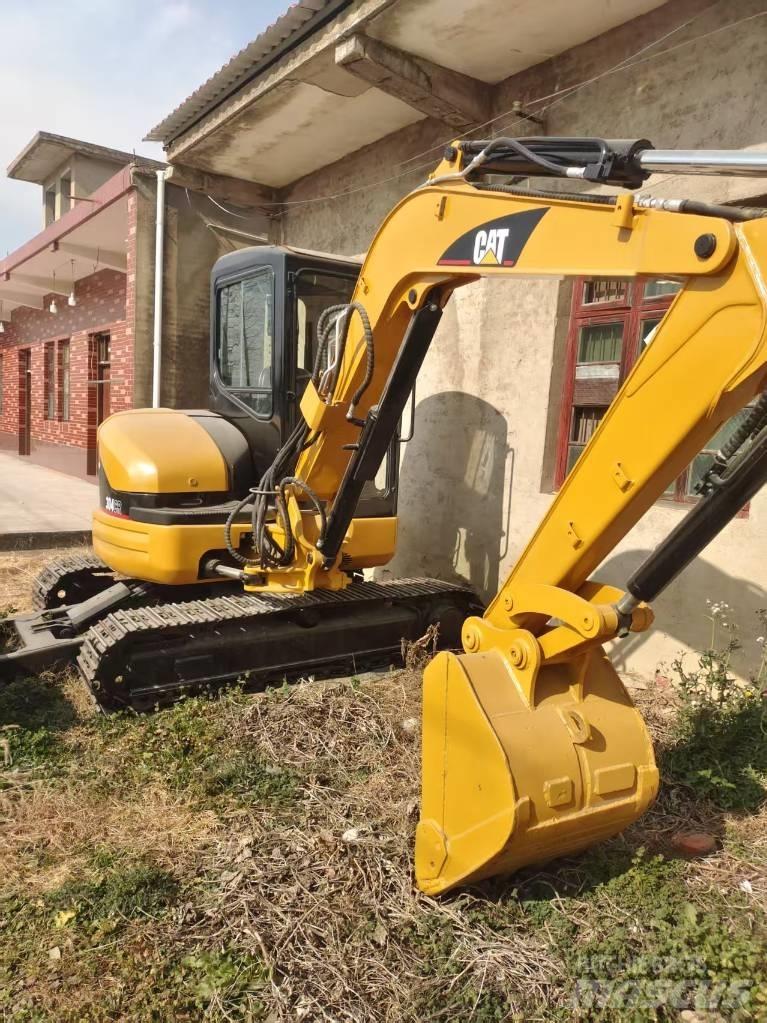 CAT 304 CR Mini rýpadla < 7t