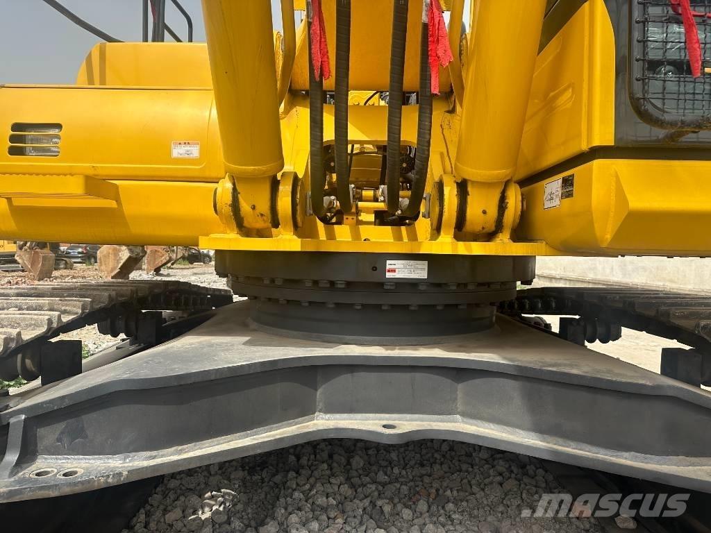 Komatsu PC 450 Pásová rýpadla