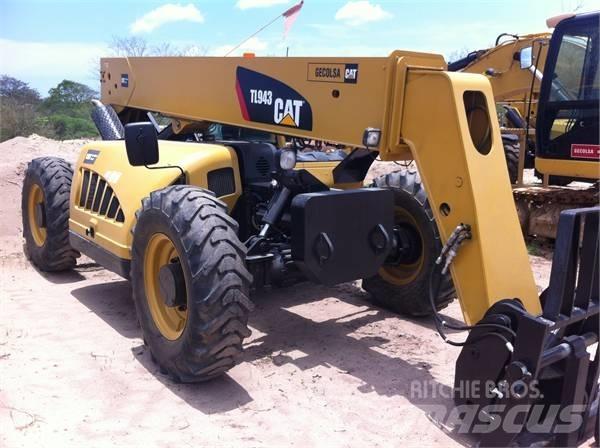 CAT TL943 (M51936) Teleskopické manipulátory