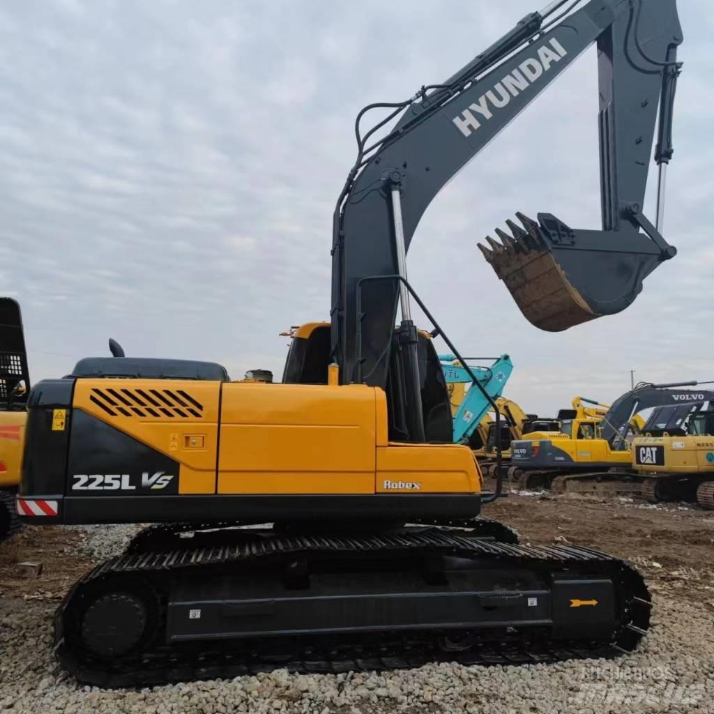 Hyundai 225VS Pásová rýpadla