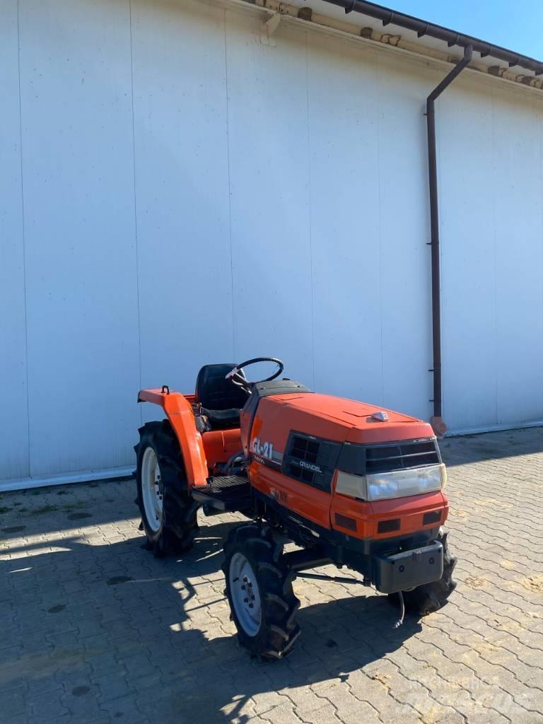 Kubota GL21 Kompaktní traktory