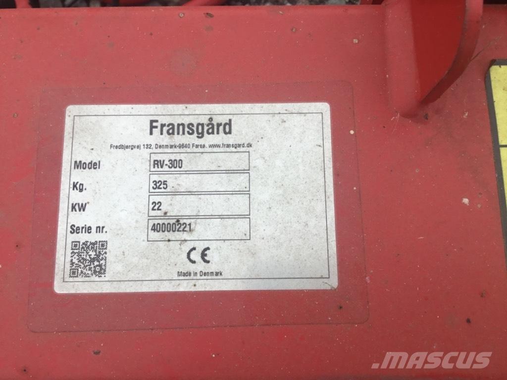 Fransgård RV 300 Obraceče a shrabovače sena