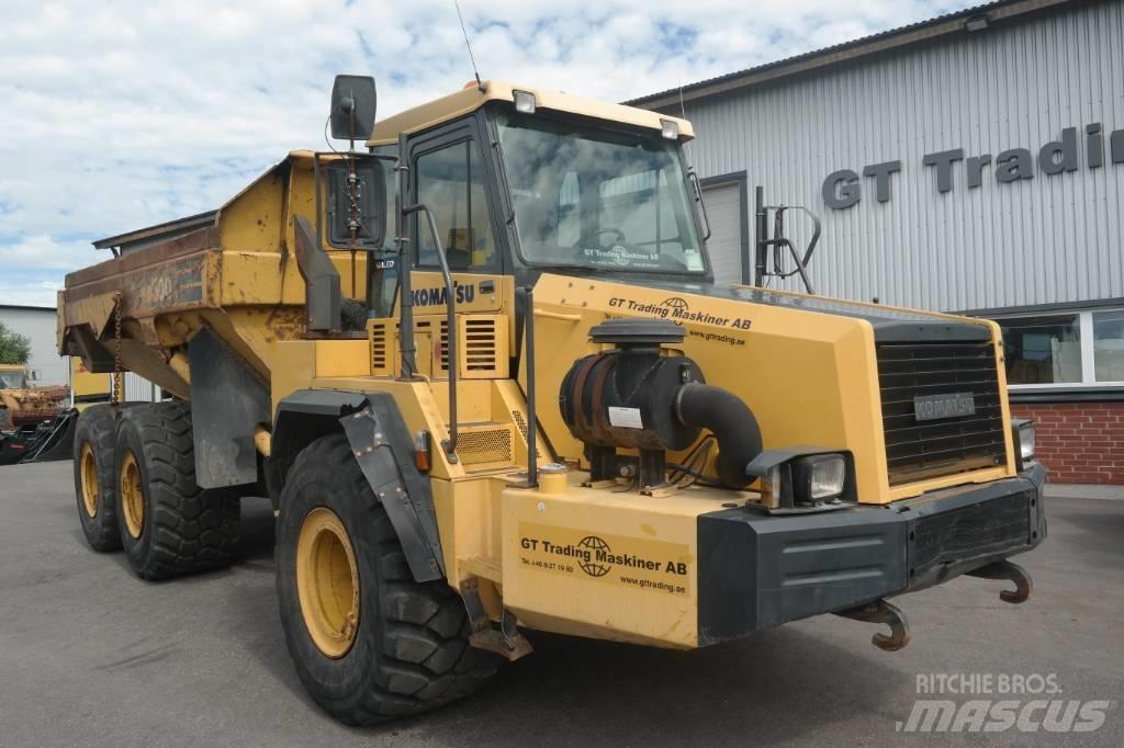 Komatsu HM300-1 Kloubové dempry