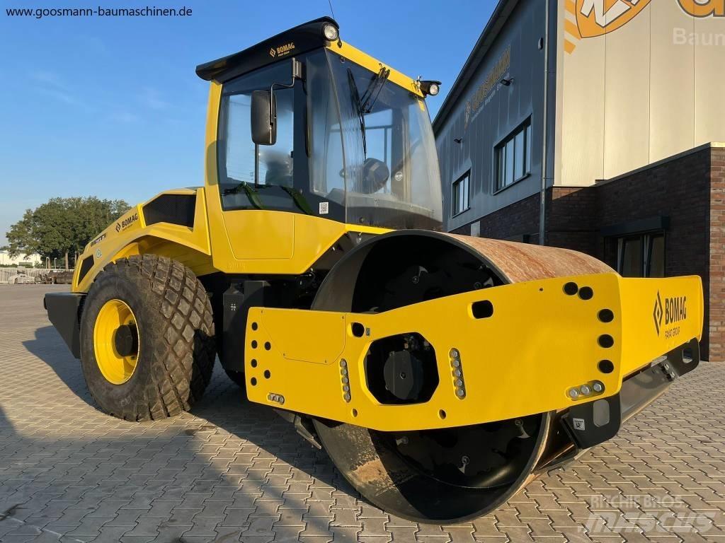 Bomag BW 213 D-5 Tahačové válce
