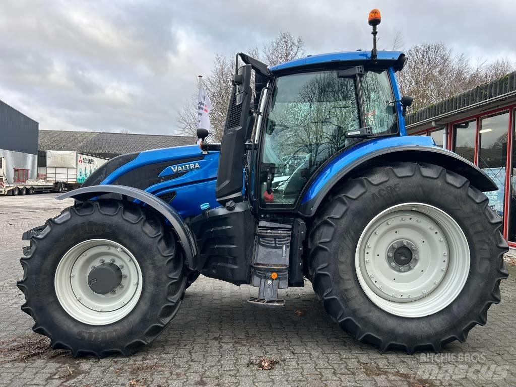 Valtra T194 A Traktory