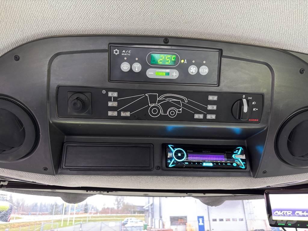 CLAAS Jaguar 930 Samojízdné sekačky