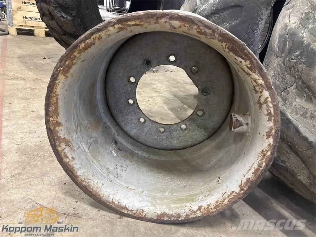 Valmet 911 24x26,5 Pneumatiky, kola a ráfky