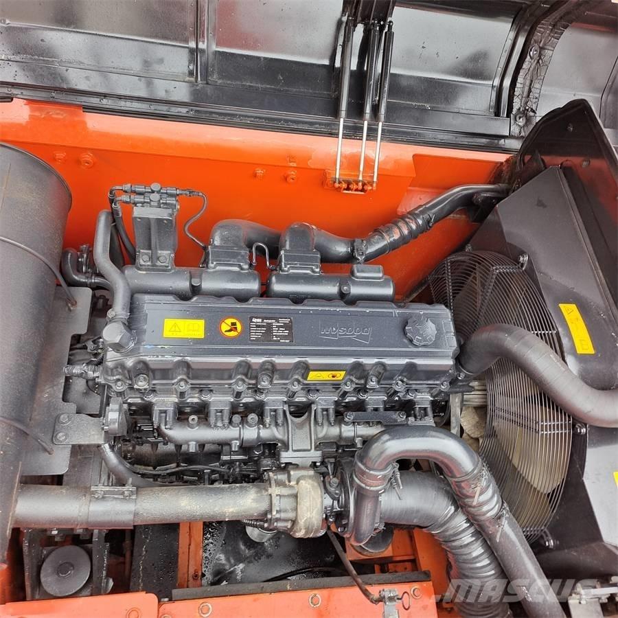Doosan DX 340 LC Pásová rýpadla