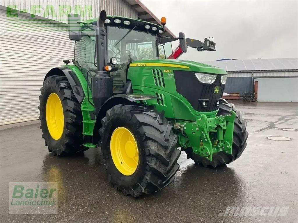 John Deere 6215r Traktory