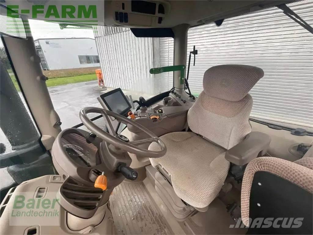 John Deere 6215r Traktory