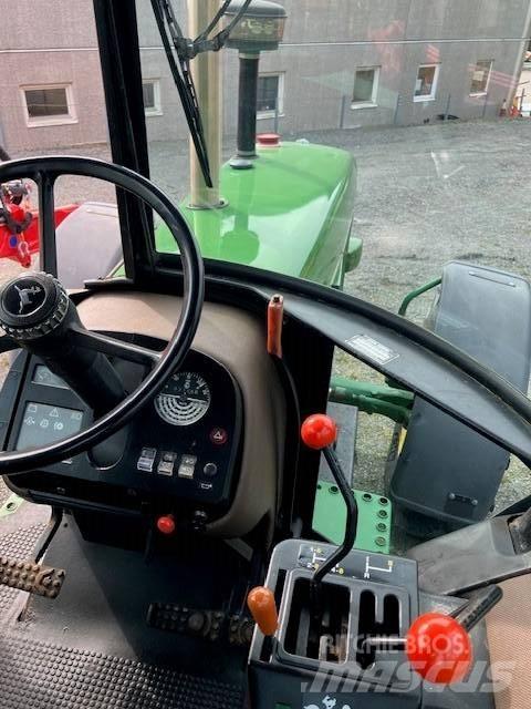 John Deere 3640 MFWD Traktory