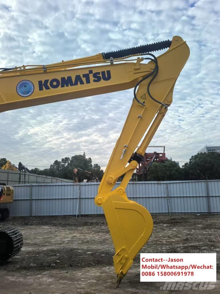 Komatsu PC 220-8 Pásová rýpadla