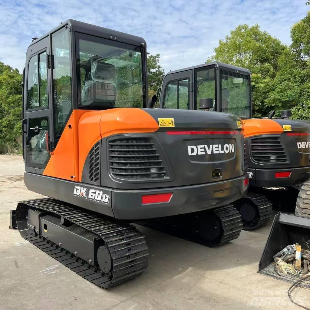 Develon DX60D Mini rýpadla < 7t