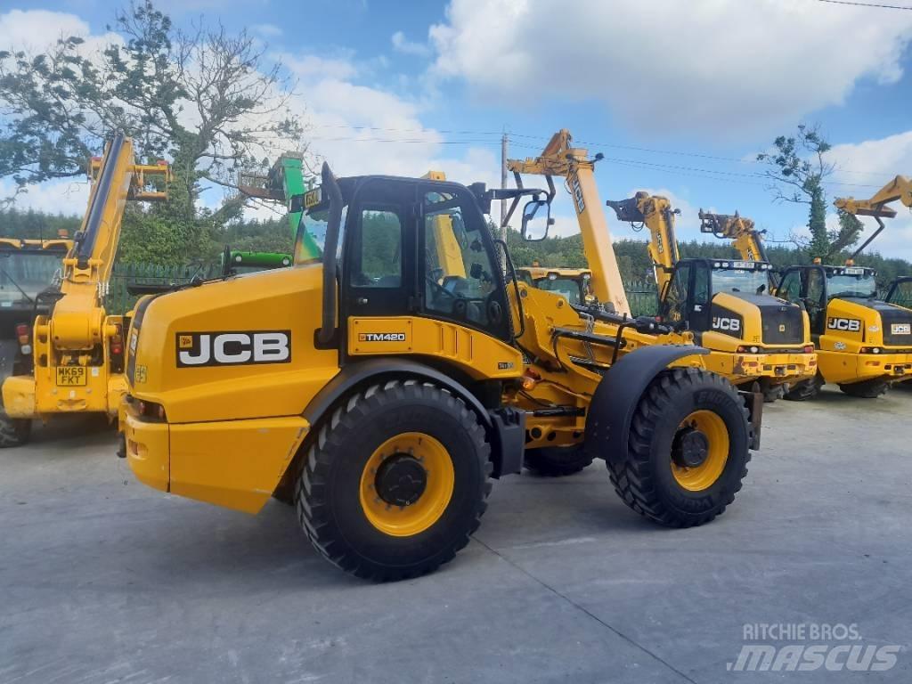JCB TM420 Teleskopické nakladače pro zemědělství