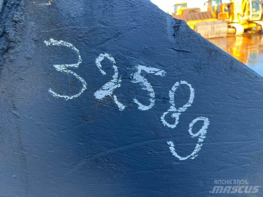 CAT 980 Bucket Lopaty