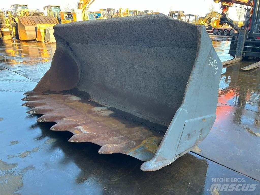 CAT 980 Bucket Lopaty