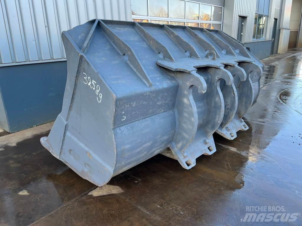 CAT 980 Bucket Lopaty