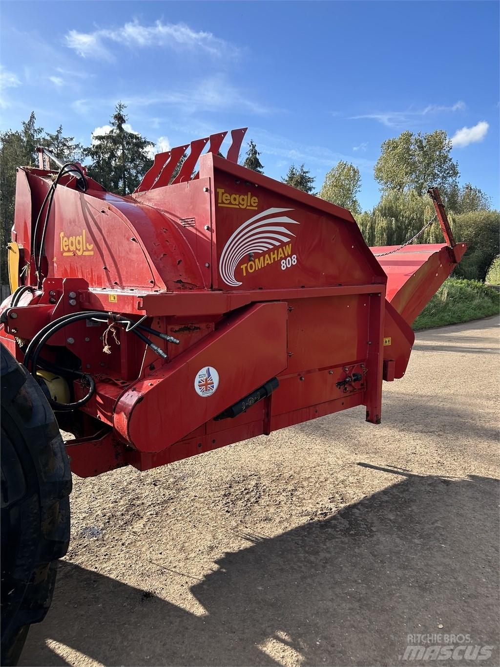 TEAGLE TOMAHAWK 808S Drtiče a řezače balíků