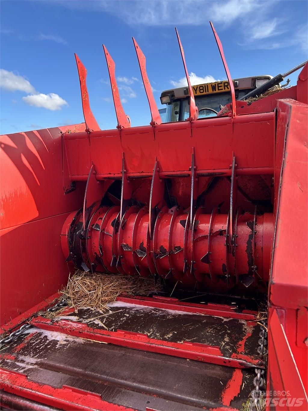 TEAGLE TOMAHAWK 808S Drtiče a řezače balíků