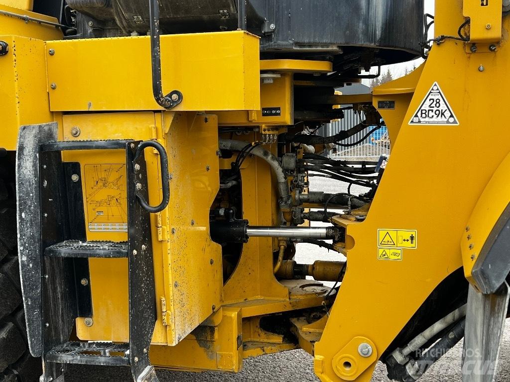 CAT 982 M Kolové nakladače