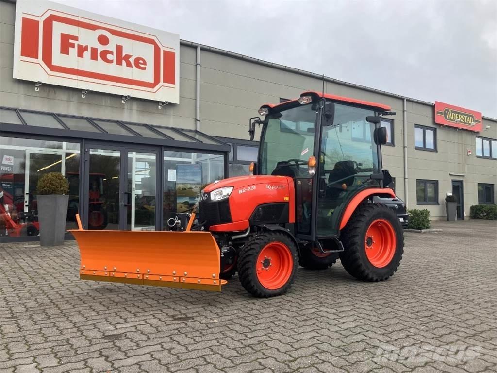Kubota B2231 %SALE!% Kompaktní traktory