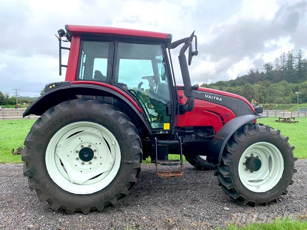 Valtra N101 Tractor Lesní traktory