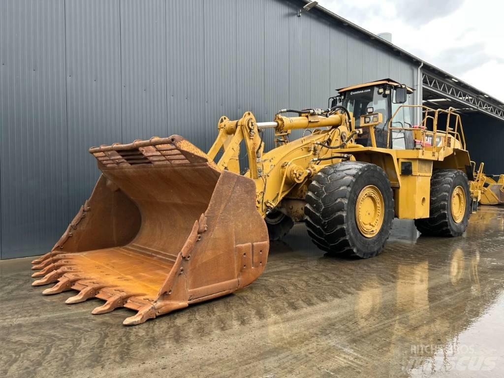 CAT 988H Kolové nakladače