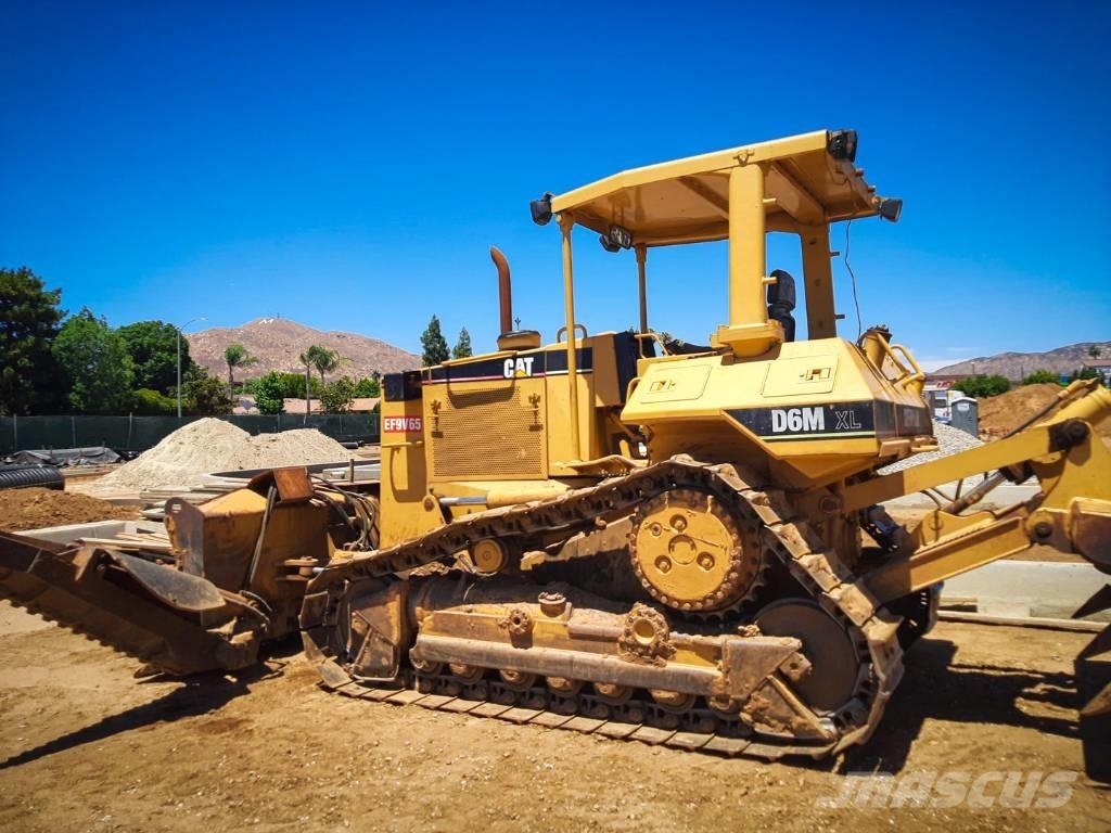 CAT D 6 M XL Pásové dozery