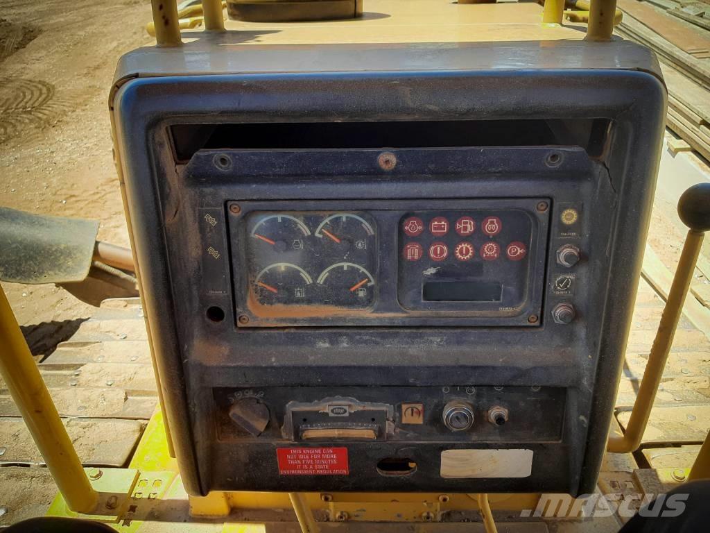 CAT D 6 M XL Pásové dozery