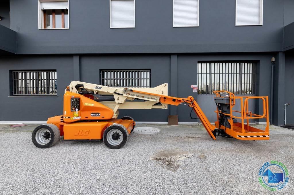 JLG M450AJ Kloubové plošiny
