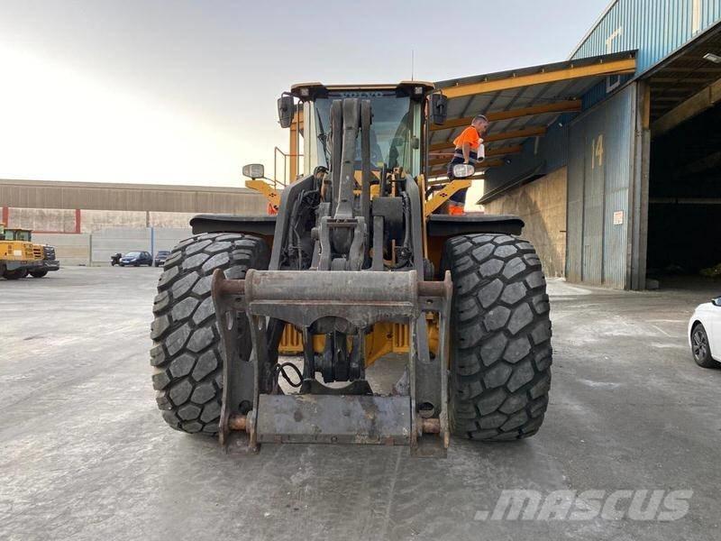 Volvo L 220 H Kolové nakladače