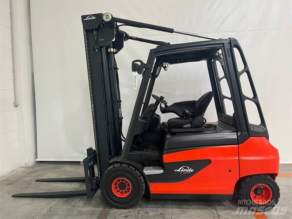 Linde E30-01 Akumulátorové vozíky
