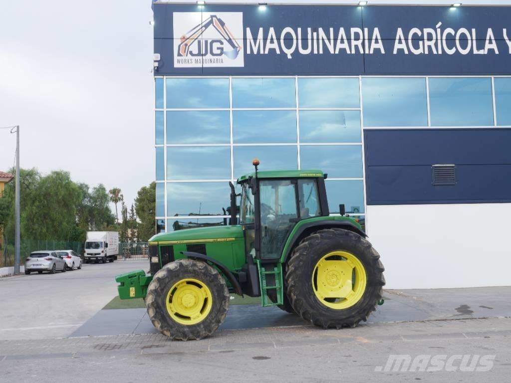 John Deere 6800 Traktory