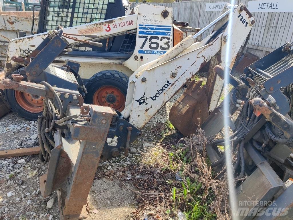Bobcat S750 Hloubkové lopaty