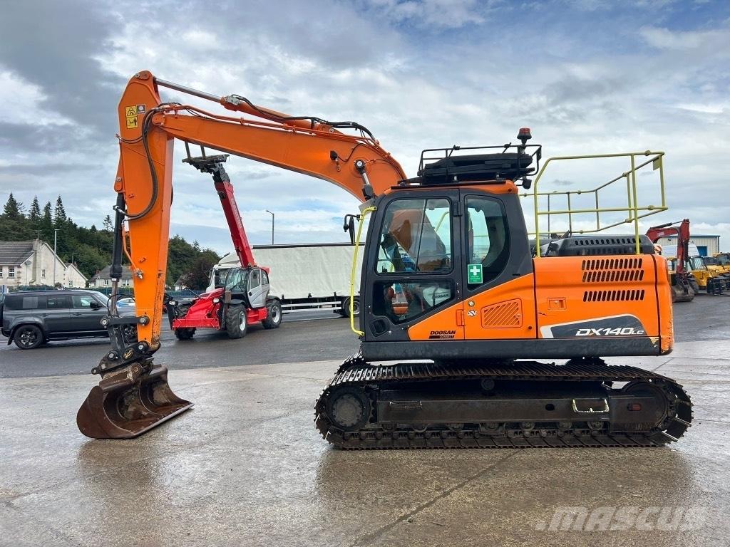 Doosan DX140 LC Pásová rýpadla