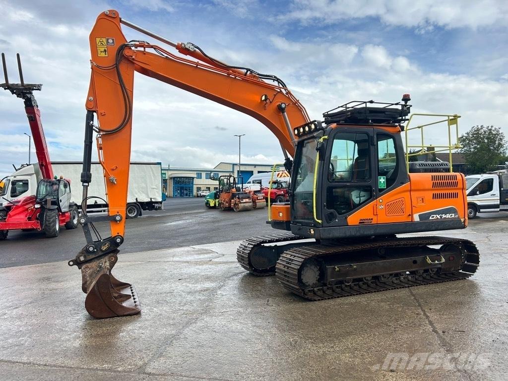 Doosan DX140 LC Pásová rýpadla