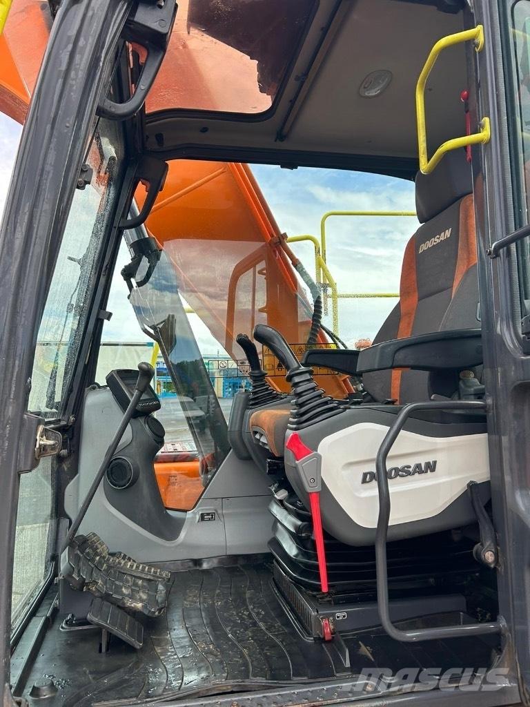 Doosan DX140 LC Pásová rýpadla