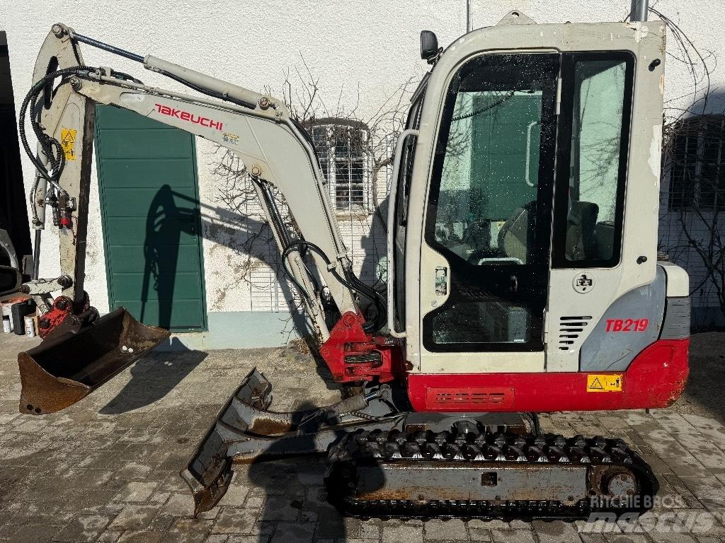 Takeuchi TB 219 Mini rýpadla < 7t